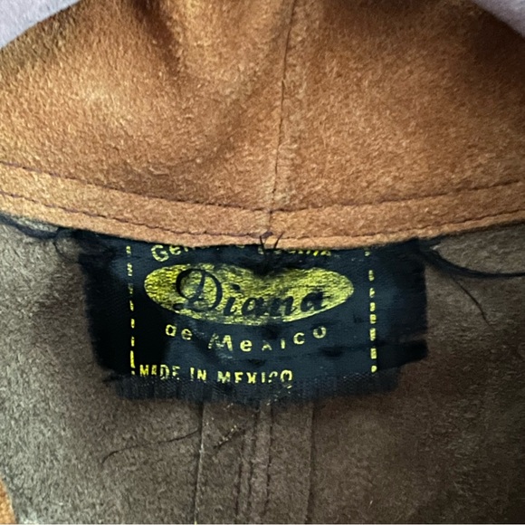 Unique Vintage 60s/70s Leather Suede Cape Poncho - Picture 4 of 4